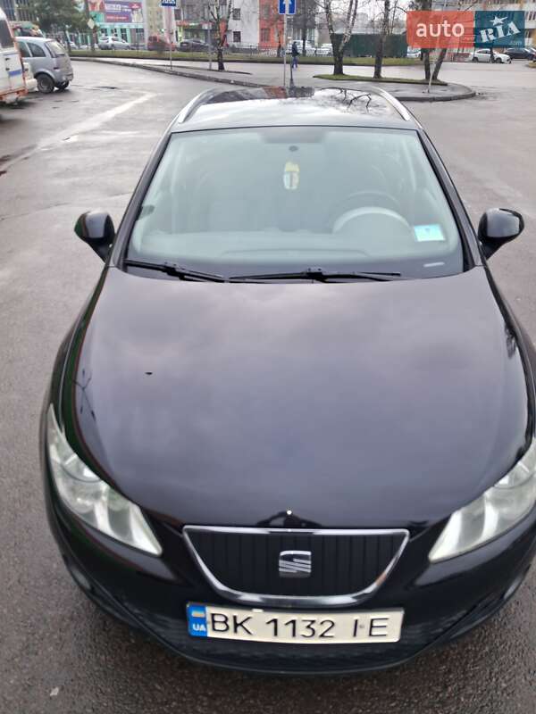 Хетчбек SEAT Ibiza 2010 в Рівному