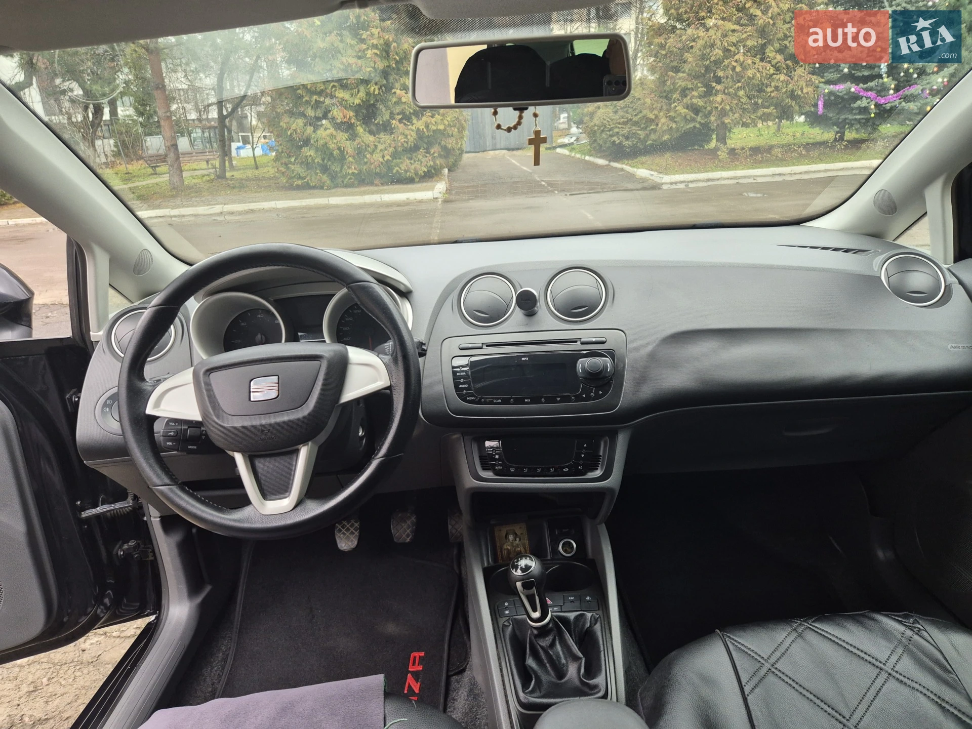 2011 SEAT Ibiza - мініатюра 10