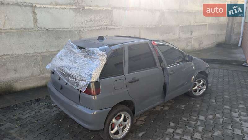 Хетчбек SEAT Ibiza 1997 в Чернівцях