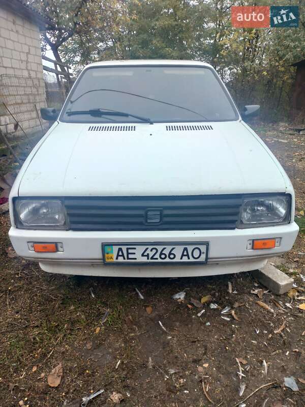 Хэтчбек SEAT Ibiza 1987 в Вольногорске