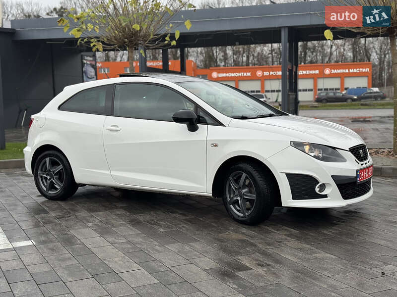 Хетчбек SEAT Ibiza 2011 в Луцьку