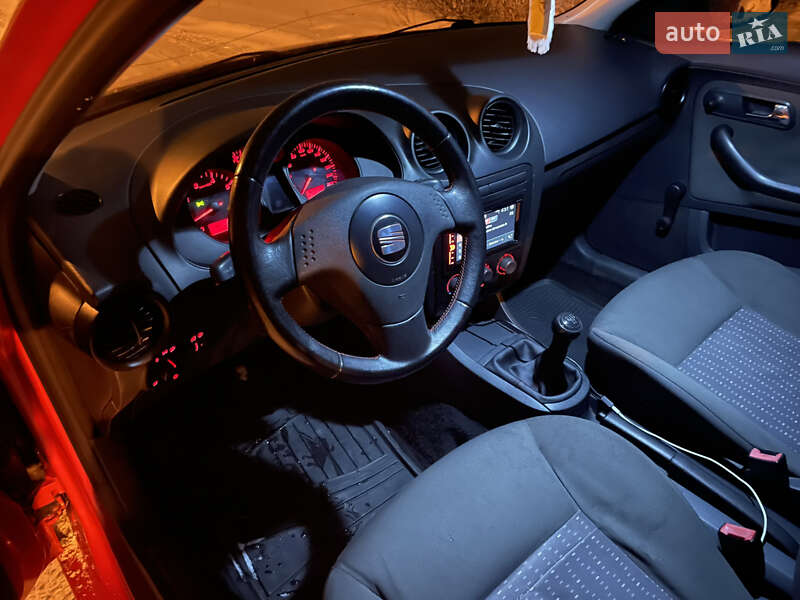 Хетчбек SEAT Ibiza 2005 в Харкові