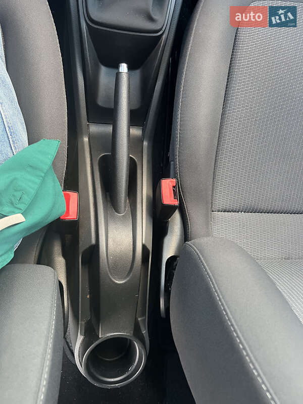 Хэтчбек SEAT Ibiza 2011 в Львове фото 13 Хэтчбек SEAT Ibiza 2011 в Львове