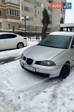 Хетчбек SEAT Ibiza 2003 в Сумах