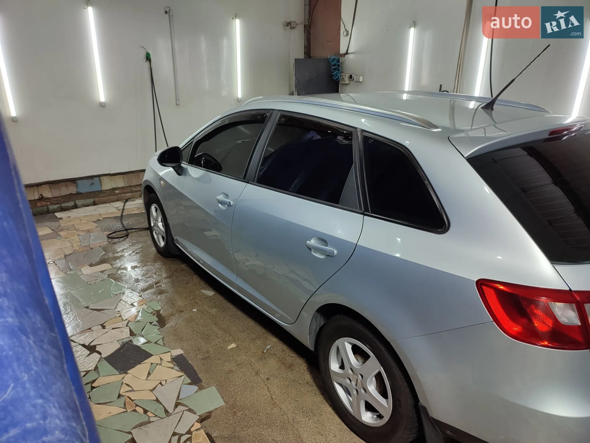 2010 SEAT Ibiza - мініатюра 5