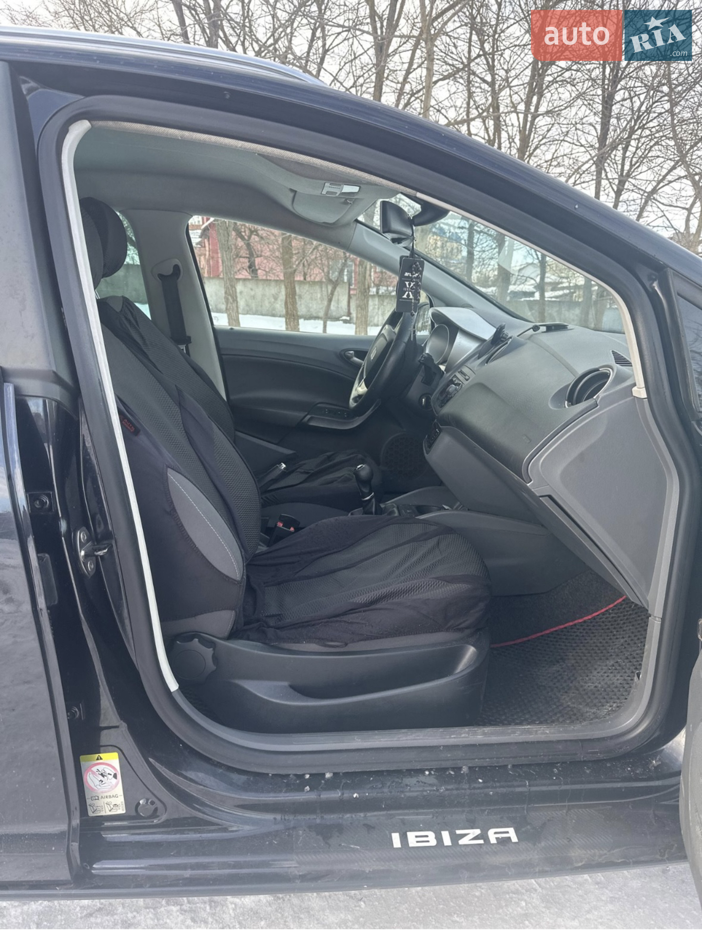 2011 SEAT Ibiza - мініатюра 3