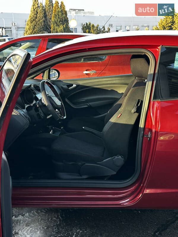 Хэтчбек SEAT Ibiza 2010 в Днепре