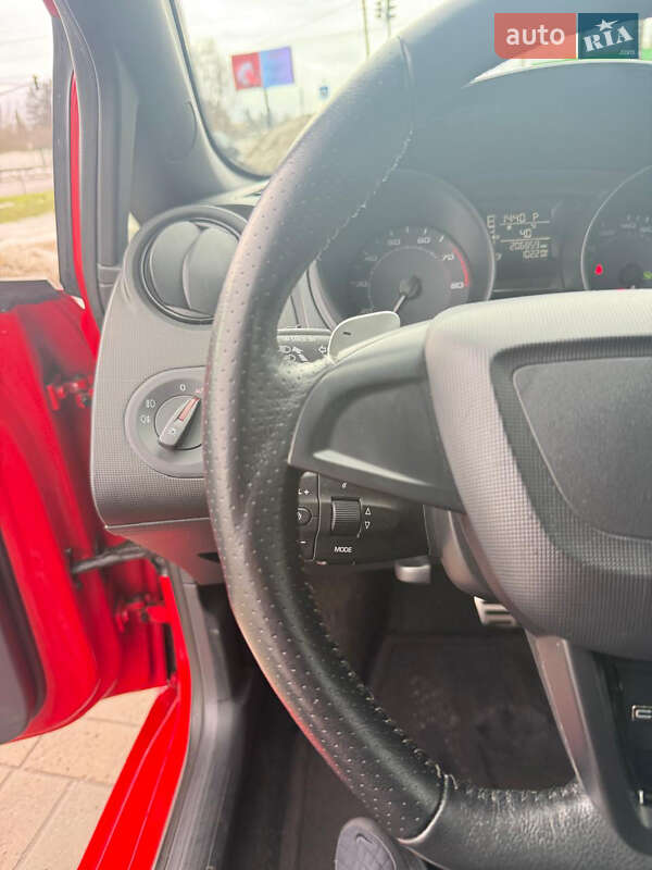 Хэтчбек SEAT Ibiza 2011 в Луцке