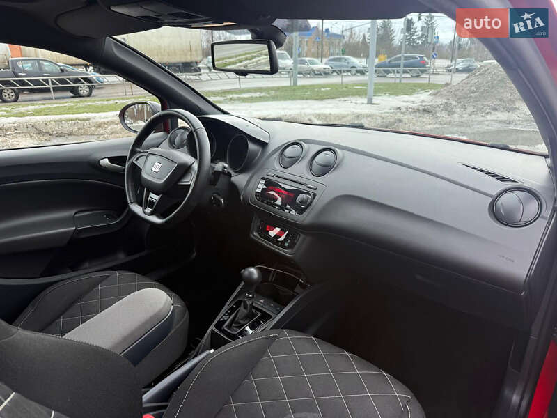 Хэтчбек SEAT Ibiza 2011 в Луцке