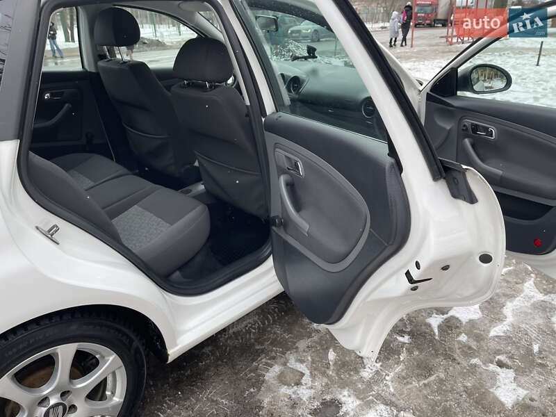 Хэтчбек SEAT Ibiza 2007 в Киеве фото 12 Хэтчбек SEAT Ibiza 2007 в Киеве