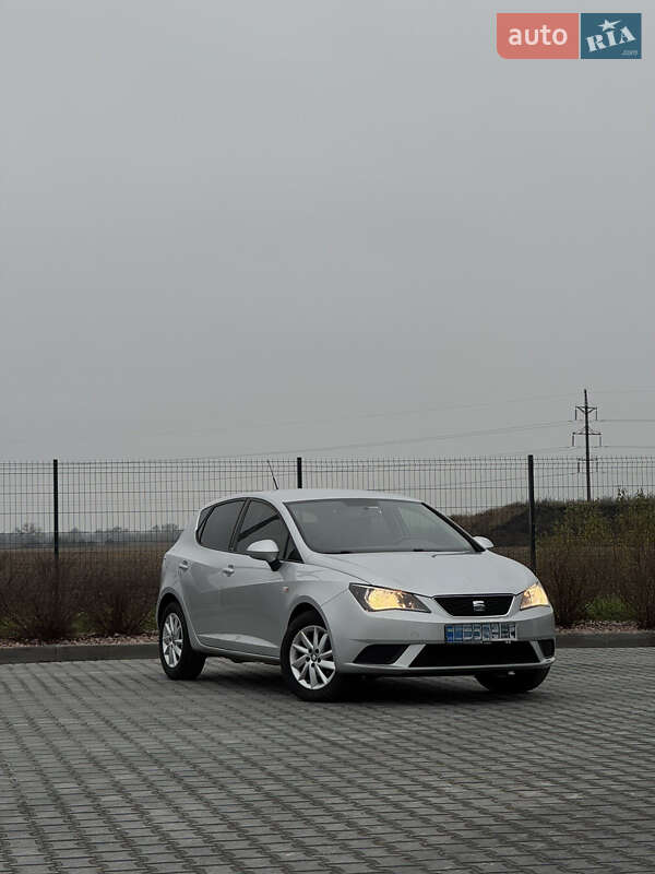 Хэтчбек SEAT Ibiza 2015 в Звягеле фото 9 Хэтчбек SEAT Ibiza 2015 в Звягеле