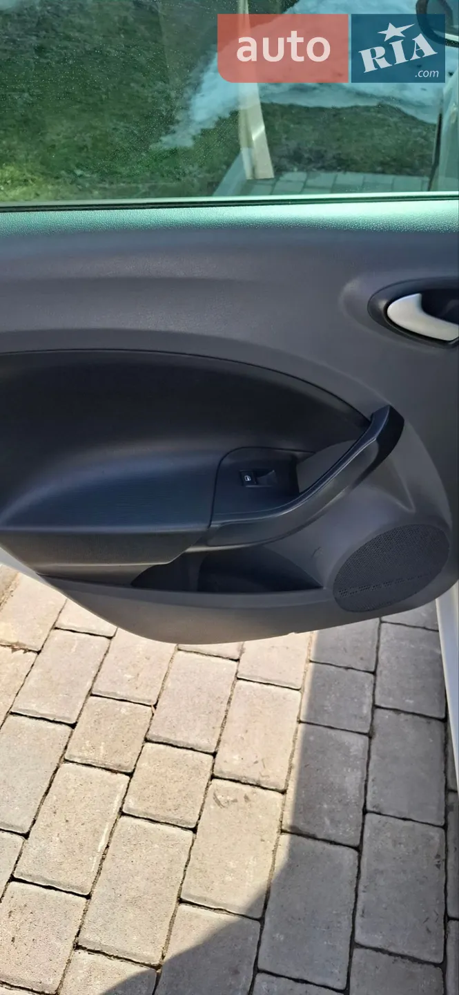 2011 SEAT Ibiza - мініатюра 5