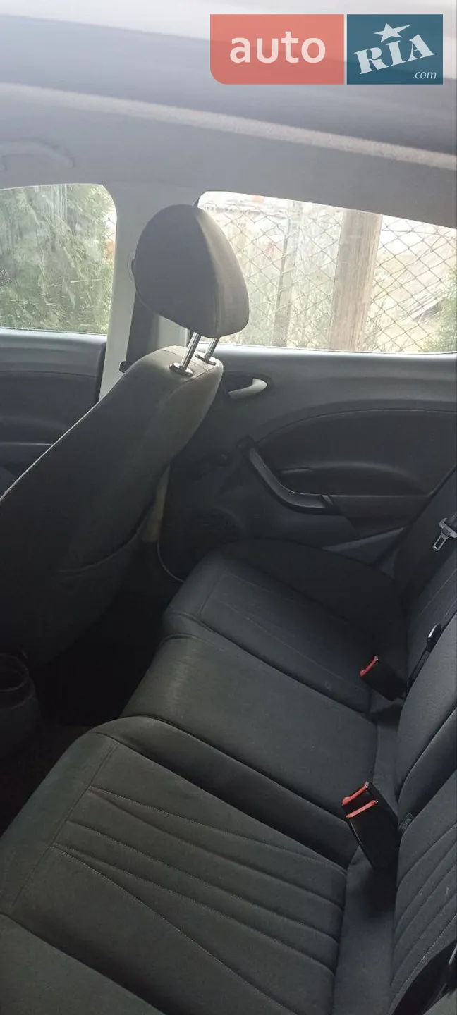 2011 SEAT Ibiza - мініатюра 18