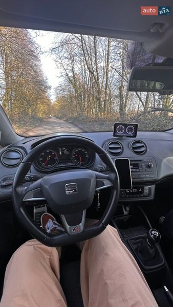 Хэтчбек SEAT Ibiza 2015 в Львове