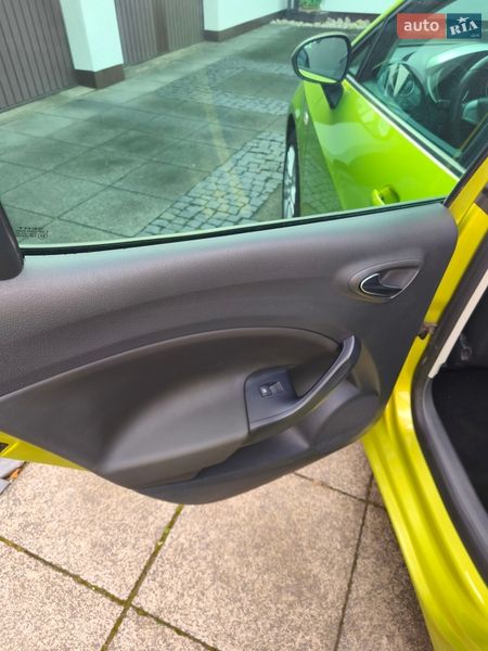 Хэтчбек SEAT Ibiza 2008 в Старой Выжевке