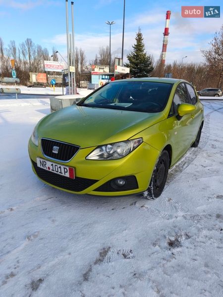 Хэтчбек SEAT Ibiza 2008 в Старой Выжевке