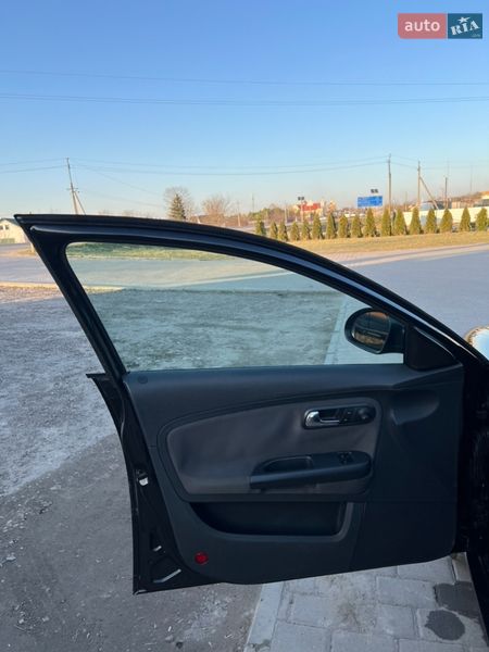 Хэтчбек SEAT Ibiza 2005 в Львове