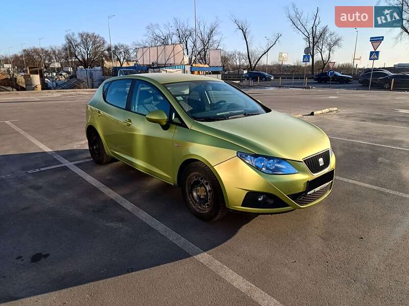 SEAT Ibiza 2010 SEAT Ibiza 2010