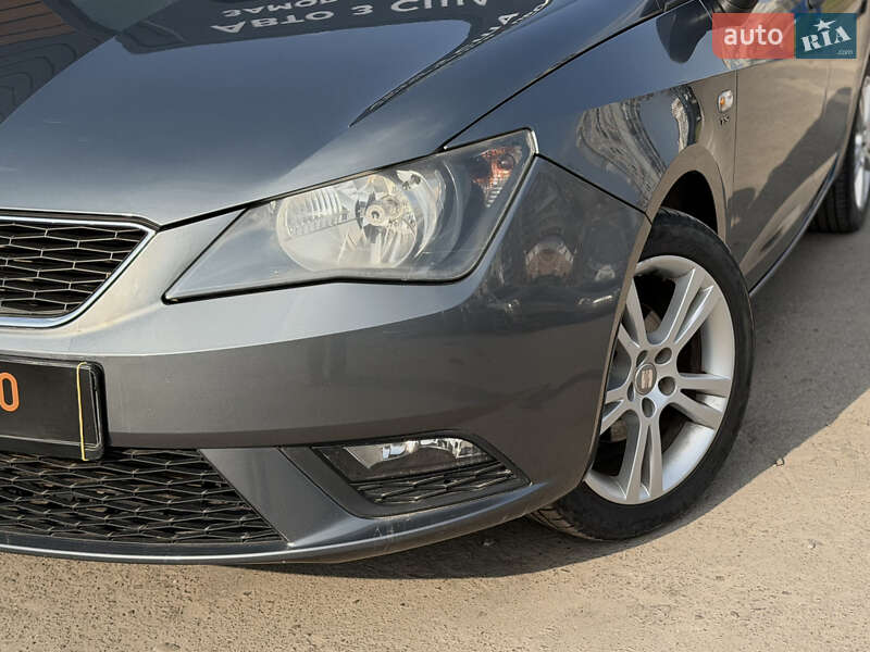 Хэтчбек SEAT Ibiza 2013 в Шептицькому