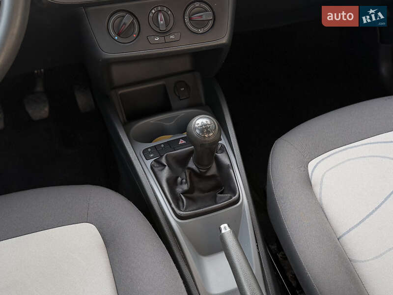 Хэтчбек SEAT Ibiza 2013 в Шептицькому