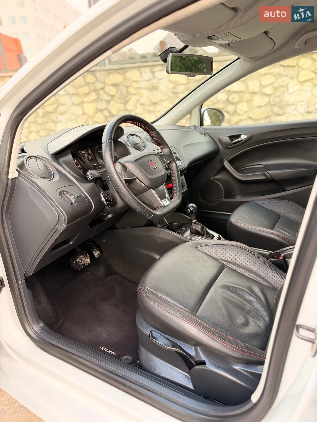 2012 SEAT Ibiza - мініатюра 18