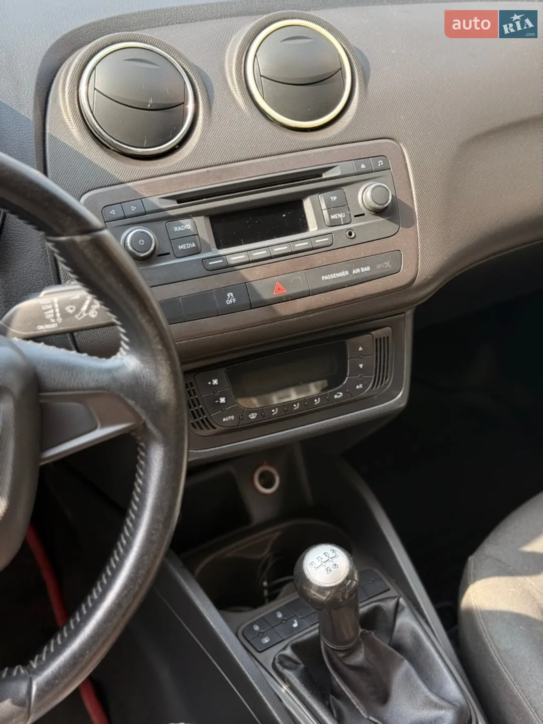 2013 SEAT Ibiza - мініатюра 16