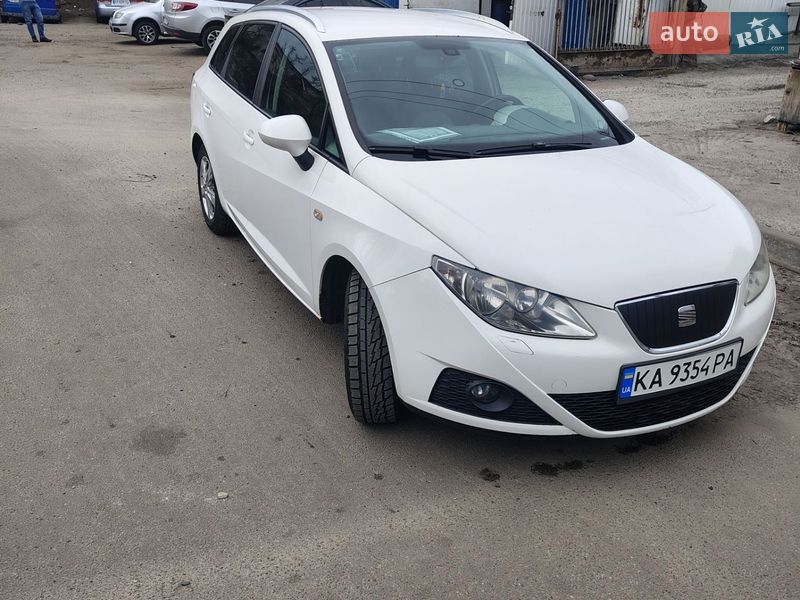 Универсал SEAT Ibiza 2011 в Киеве