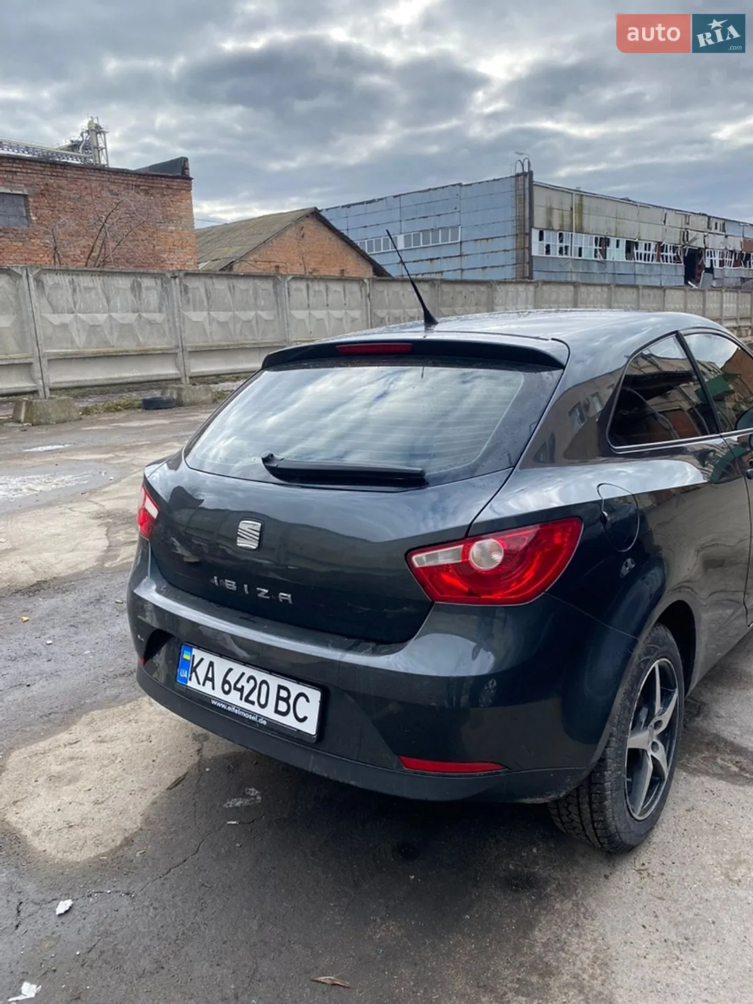 2010 SEAT Ibiza - мініатюра 3