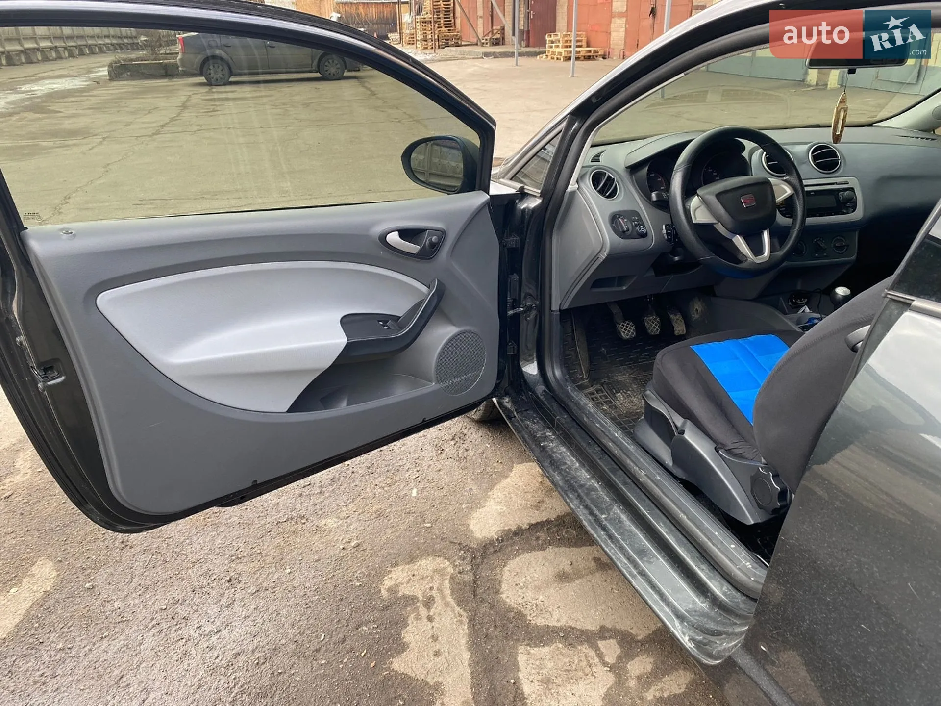 2010 SEAT Ibiza - мініатюра 6