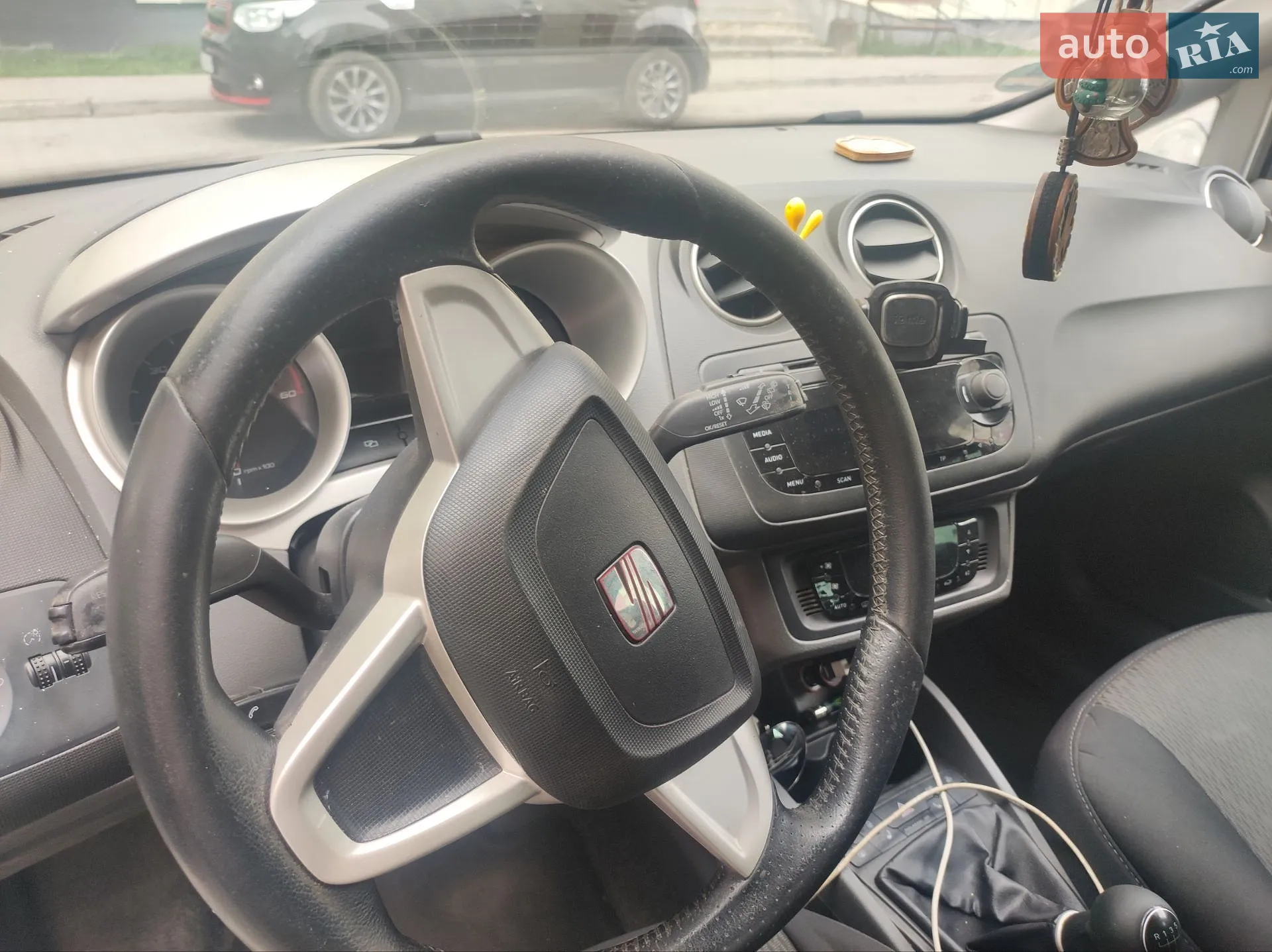 2011 SEAT Ibiza - мініатюра 6