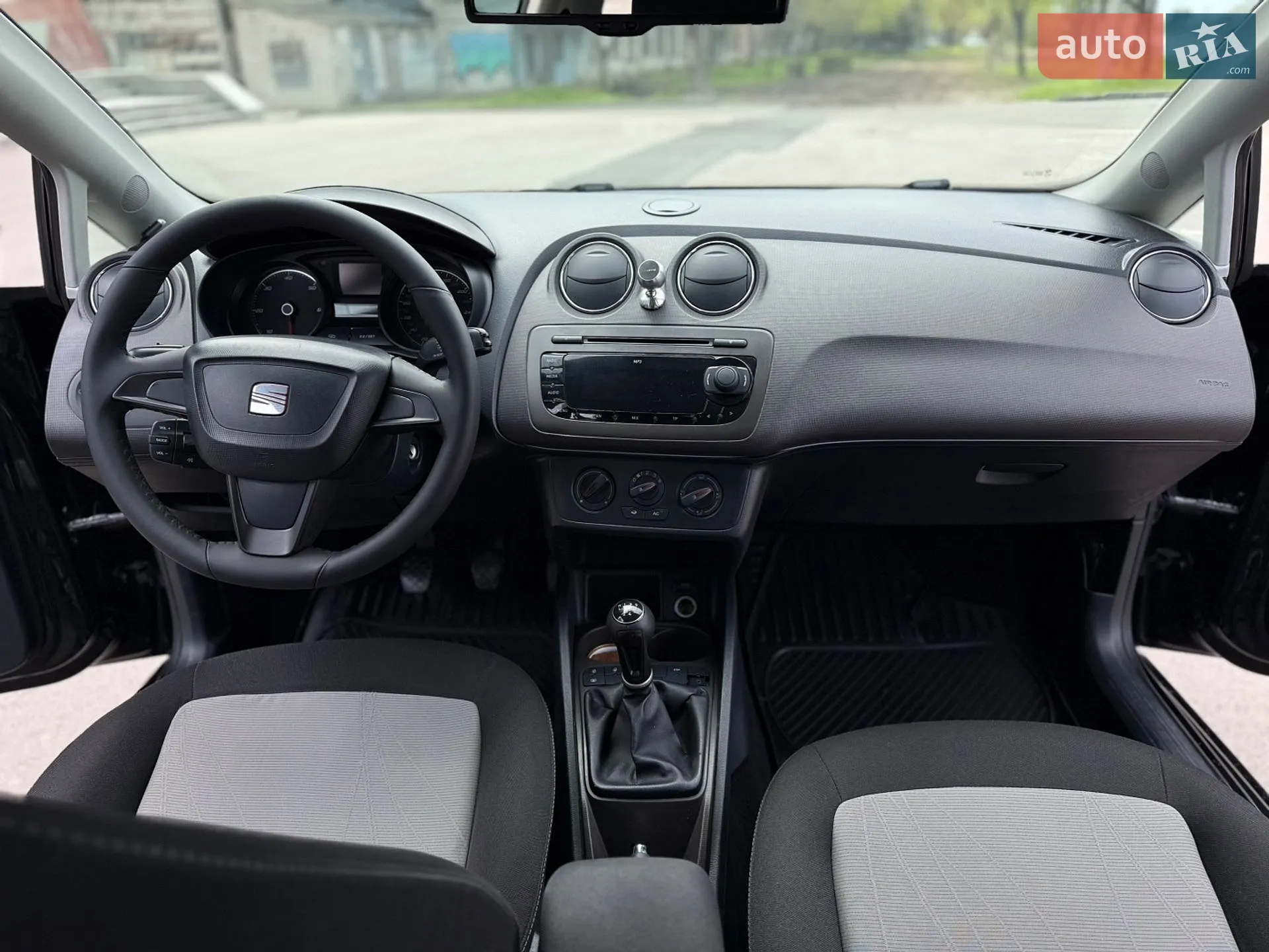 2012 SEAT Ibiza - мініатюра 15