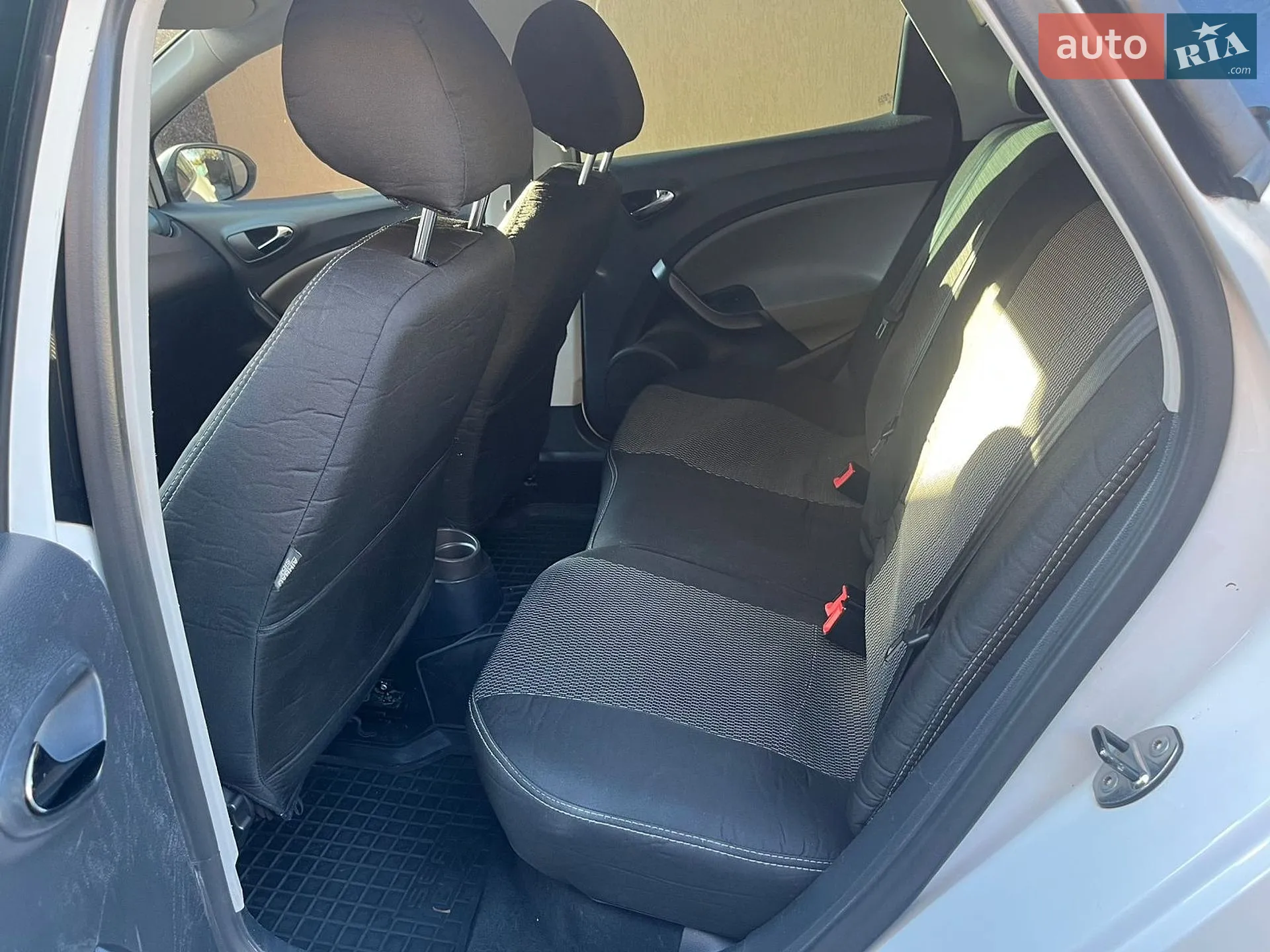2013 SEAT Ibiza - мініатюра 5