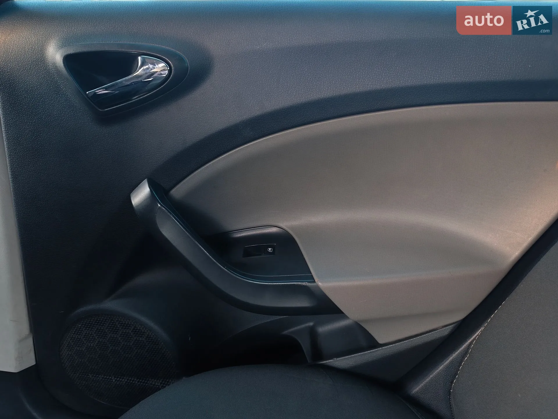 2012 SEAT Ibiza - мініатюра 20
