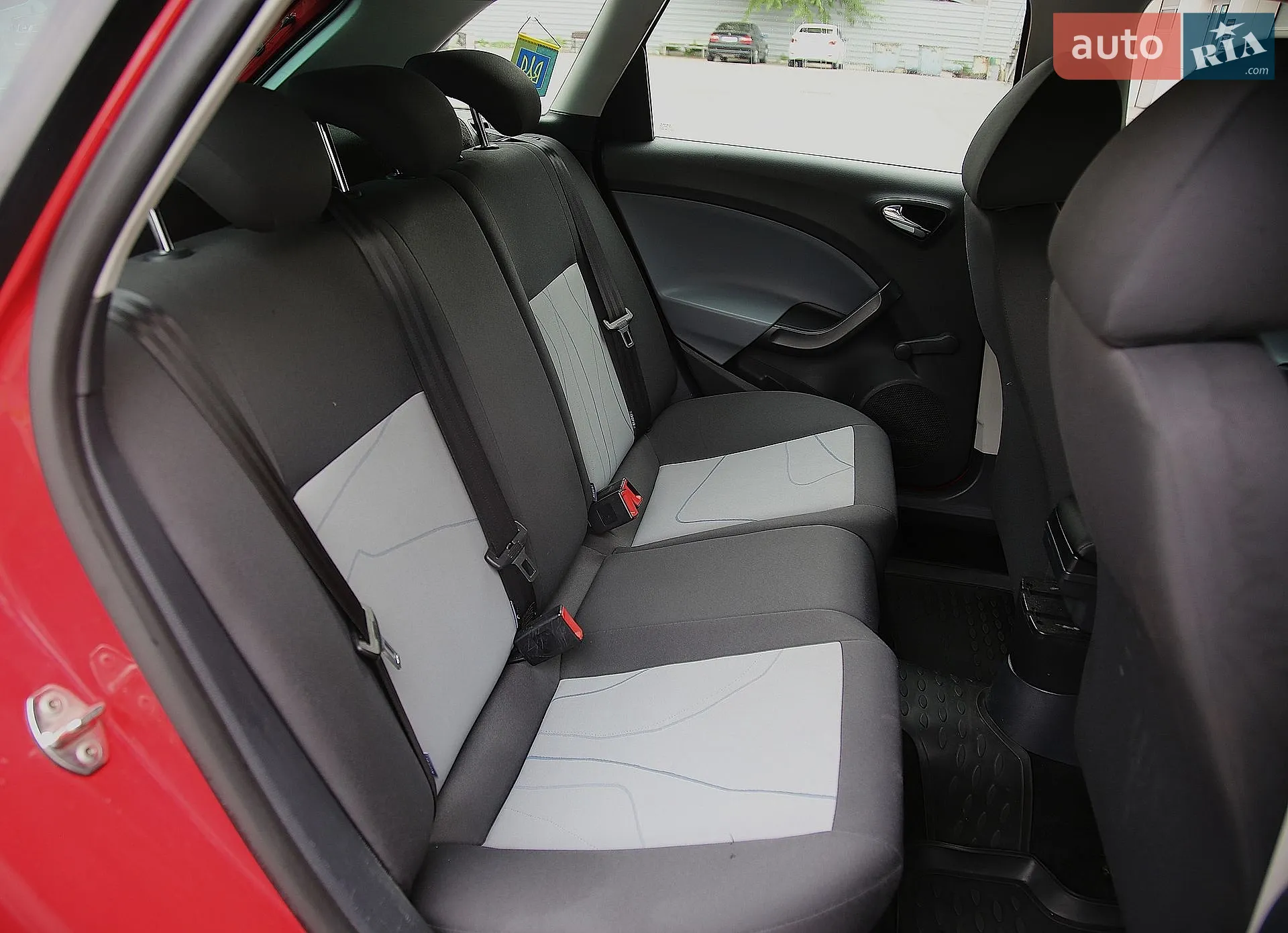 2014 SEAT Ibiza - мініатюра 9
