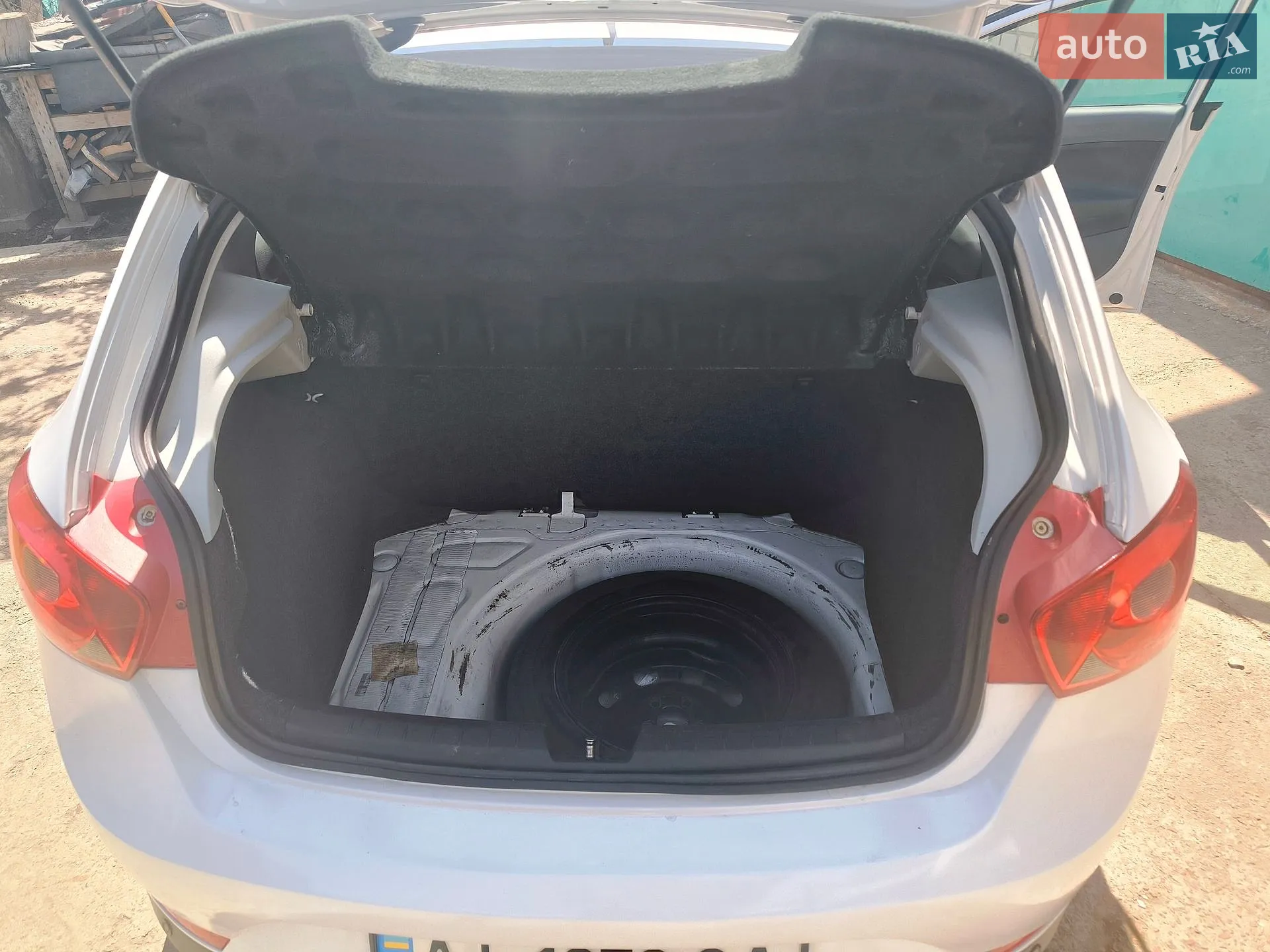 2012 SEAT Ibiza - мініатюра 16