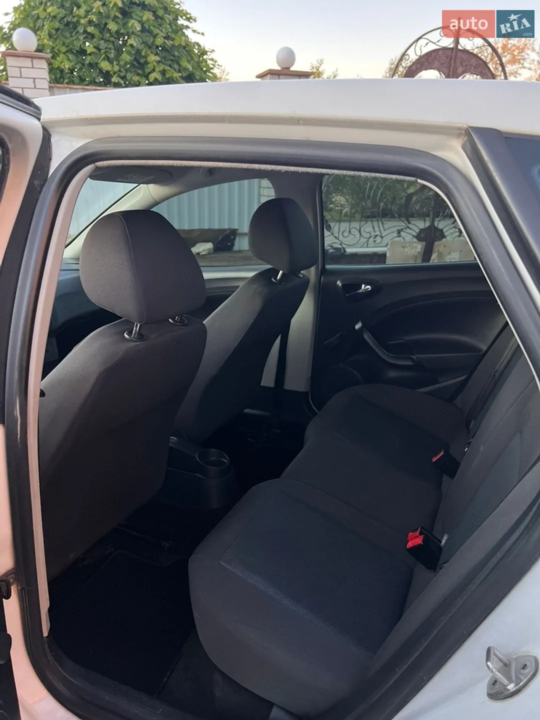 2014 SEAT Ibiza - мініатюра 8