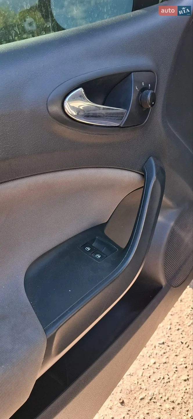 2013 SEAT Ibiza - мініатюра 10
