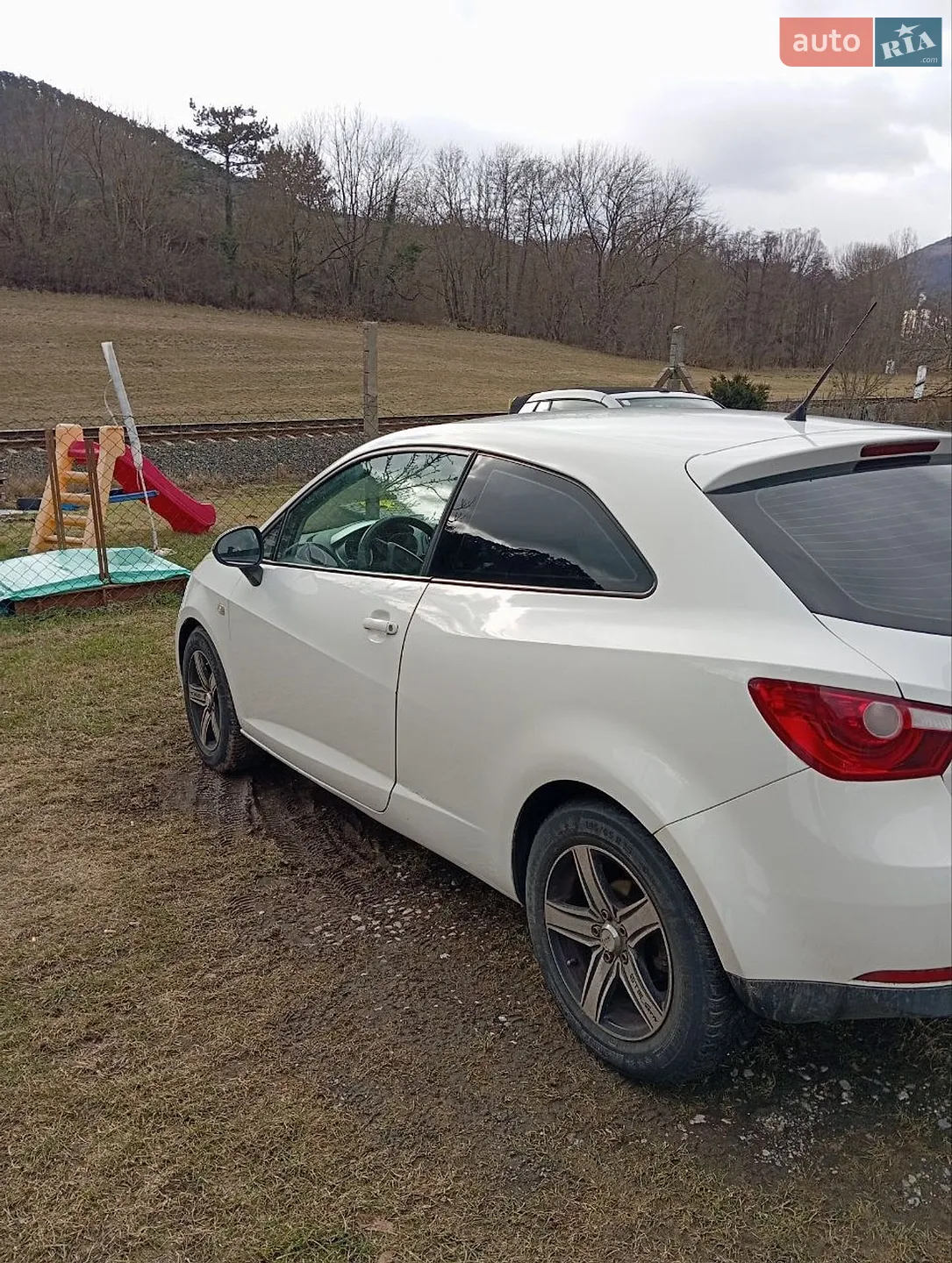 2010 SEAT Ibiza - мініатюра 4