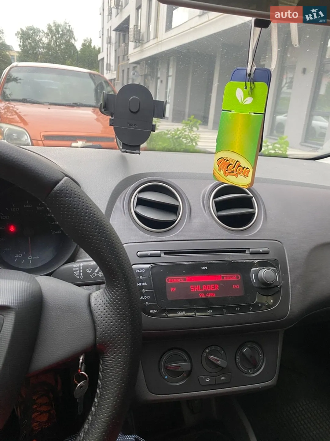 2010 SEAT Ibiza - мініатюра 10