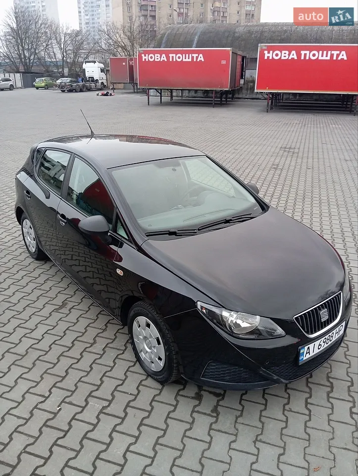 2010 SEAT Ibiza - мініатюра 12