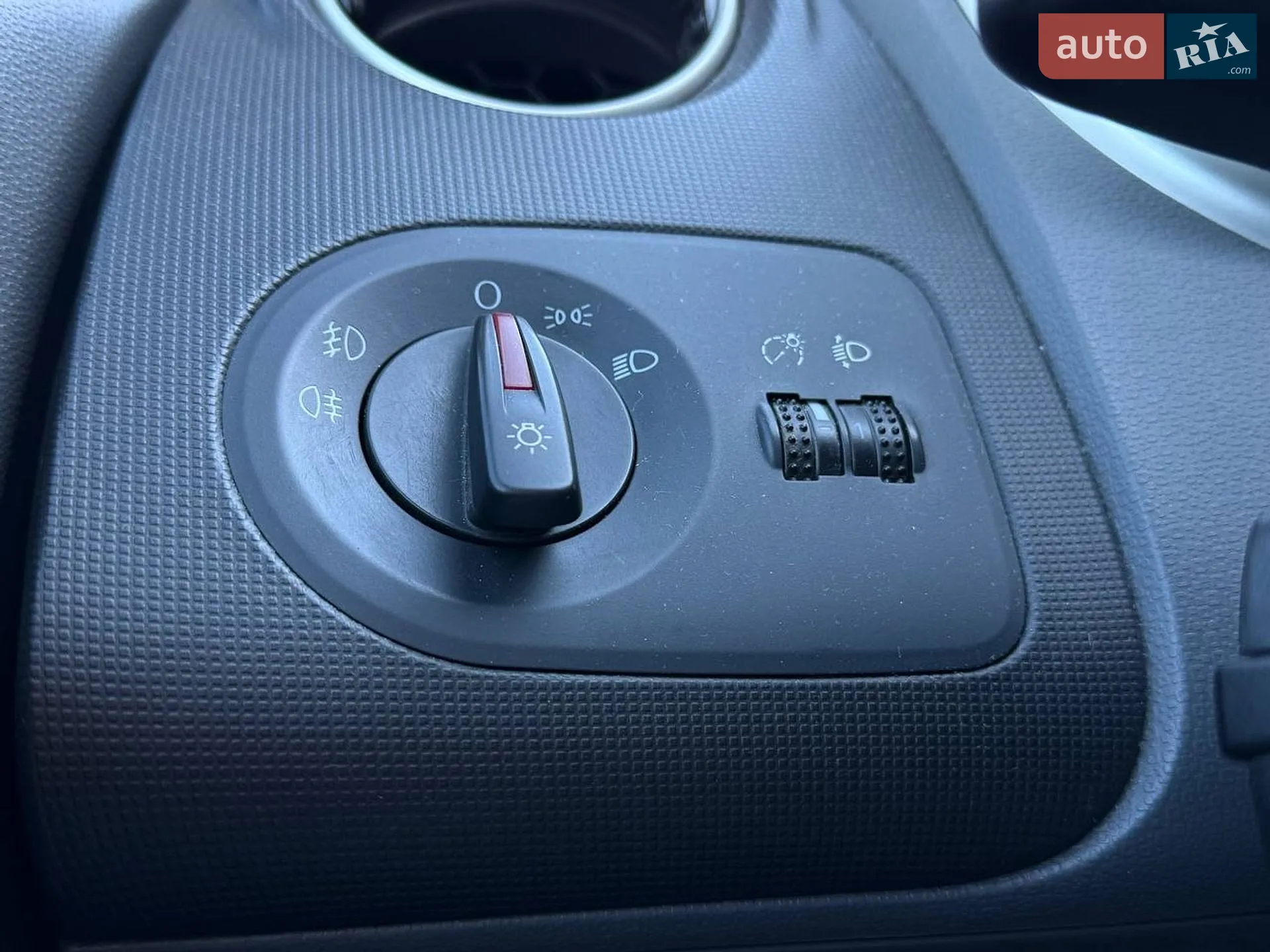 2011 SEAT Ibiza - мініатюра 17