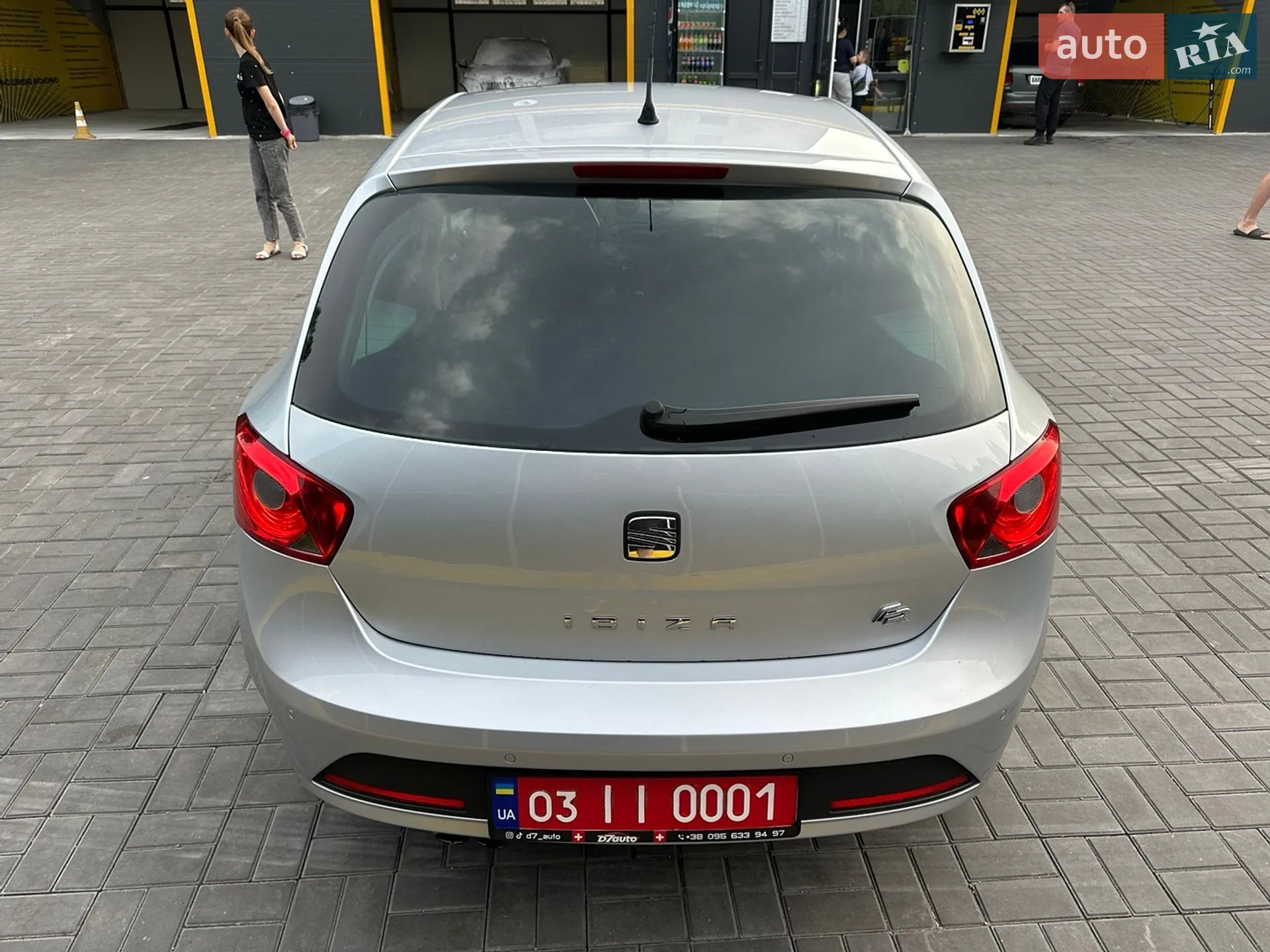 2010 SEAT Ibiza - мініатюра 20