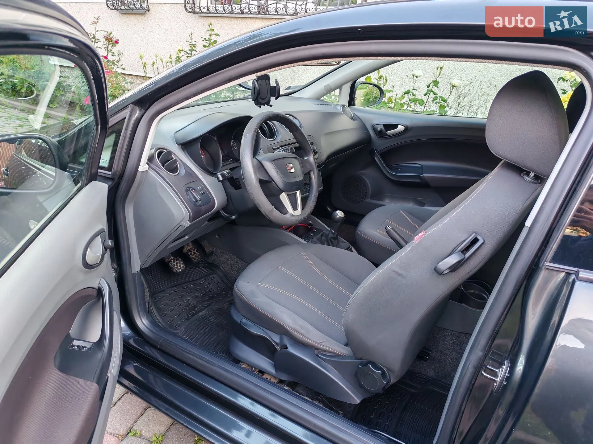 2010 SEAT Ibiza - мініатюра 15