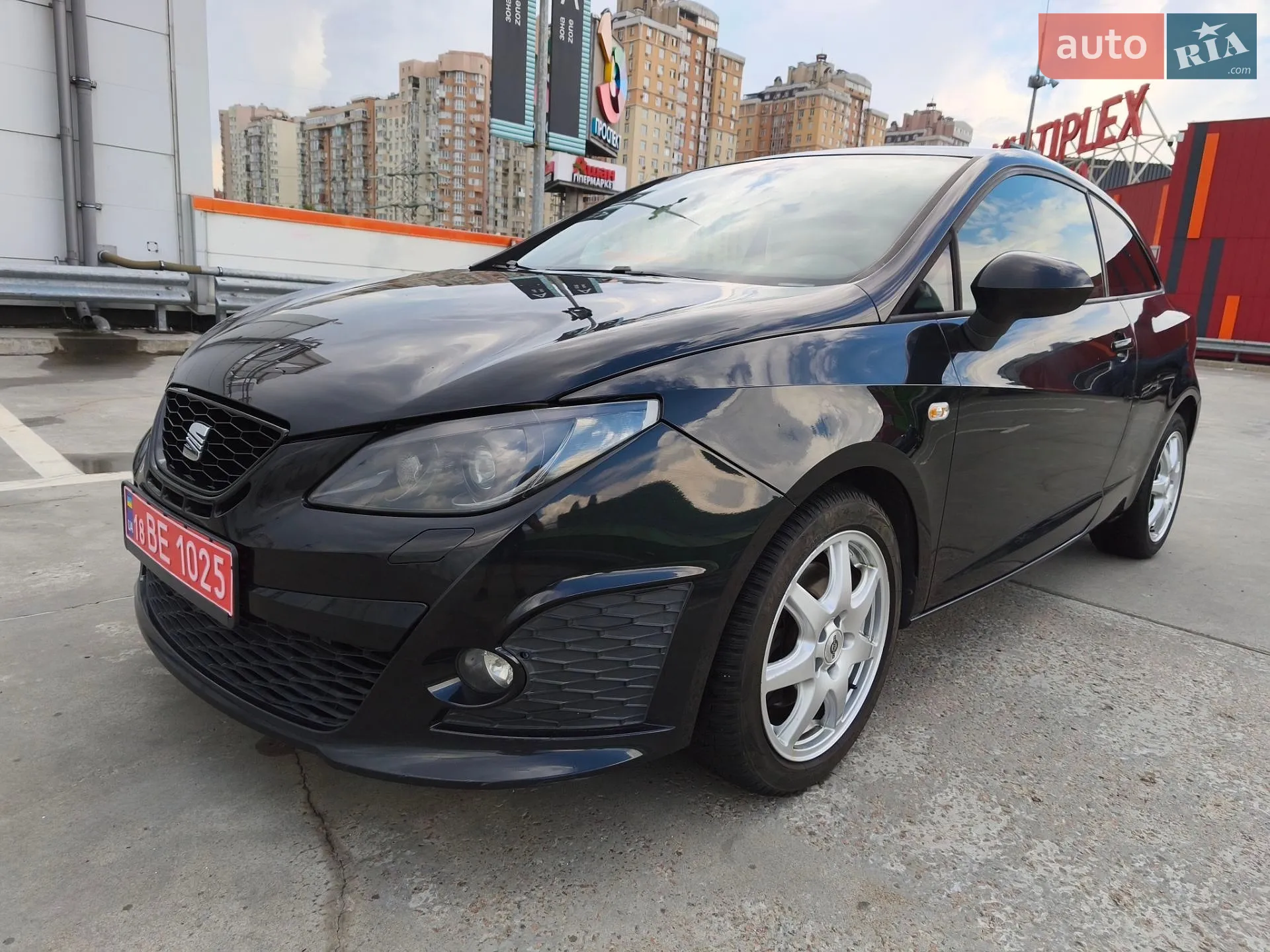 2012 SEAT Ibiza - мініатюра 2