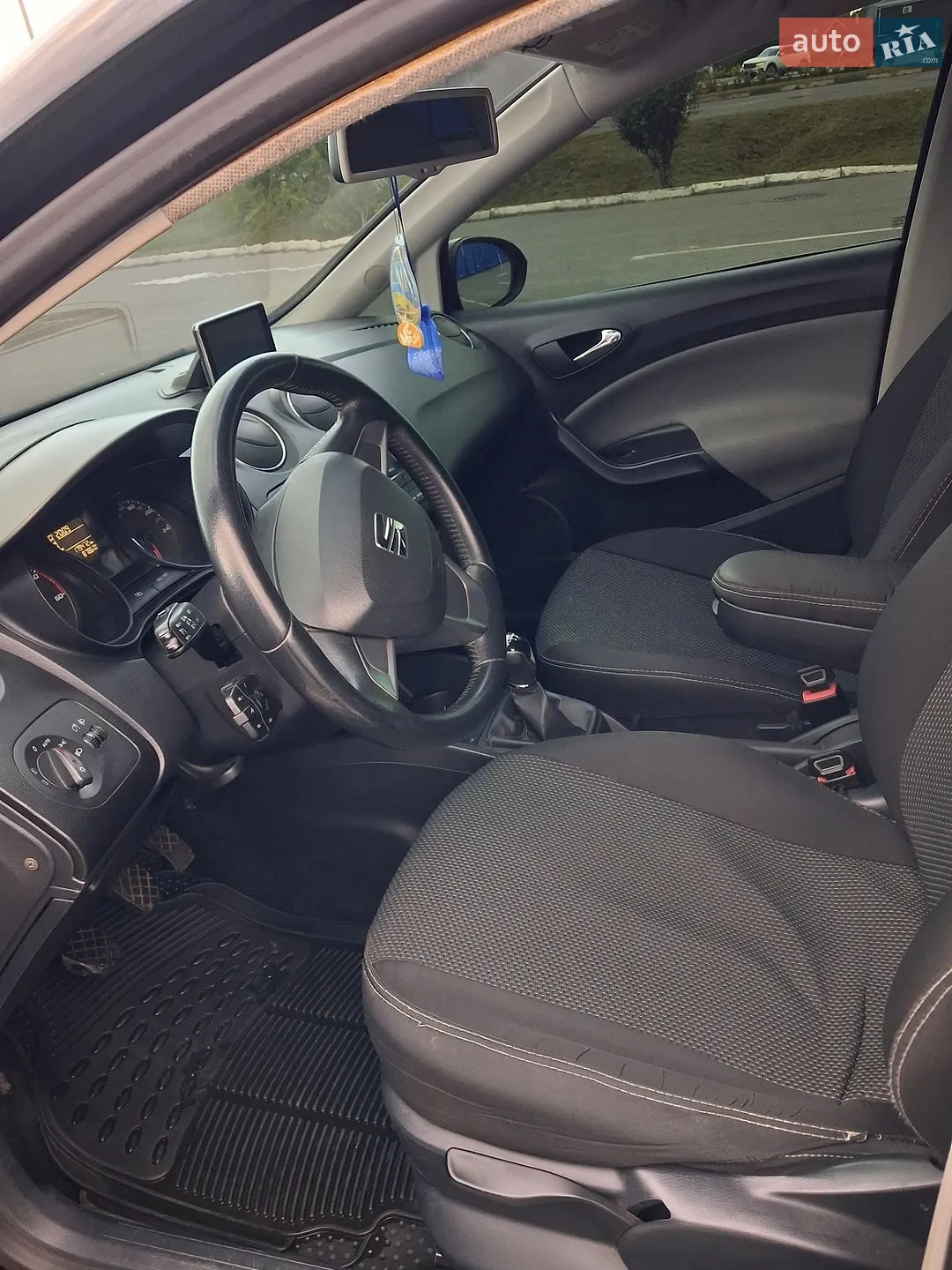 2014 SEAT Ibiza - мініатюра 14