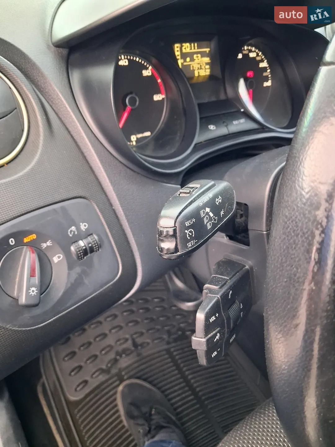 2014 SEAT Ibiza - мініатюра 17