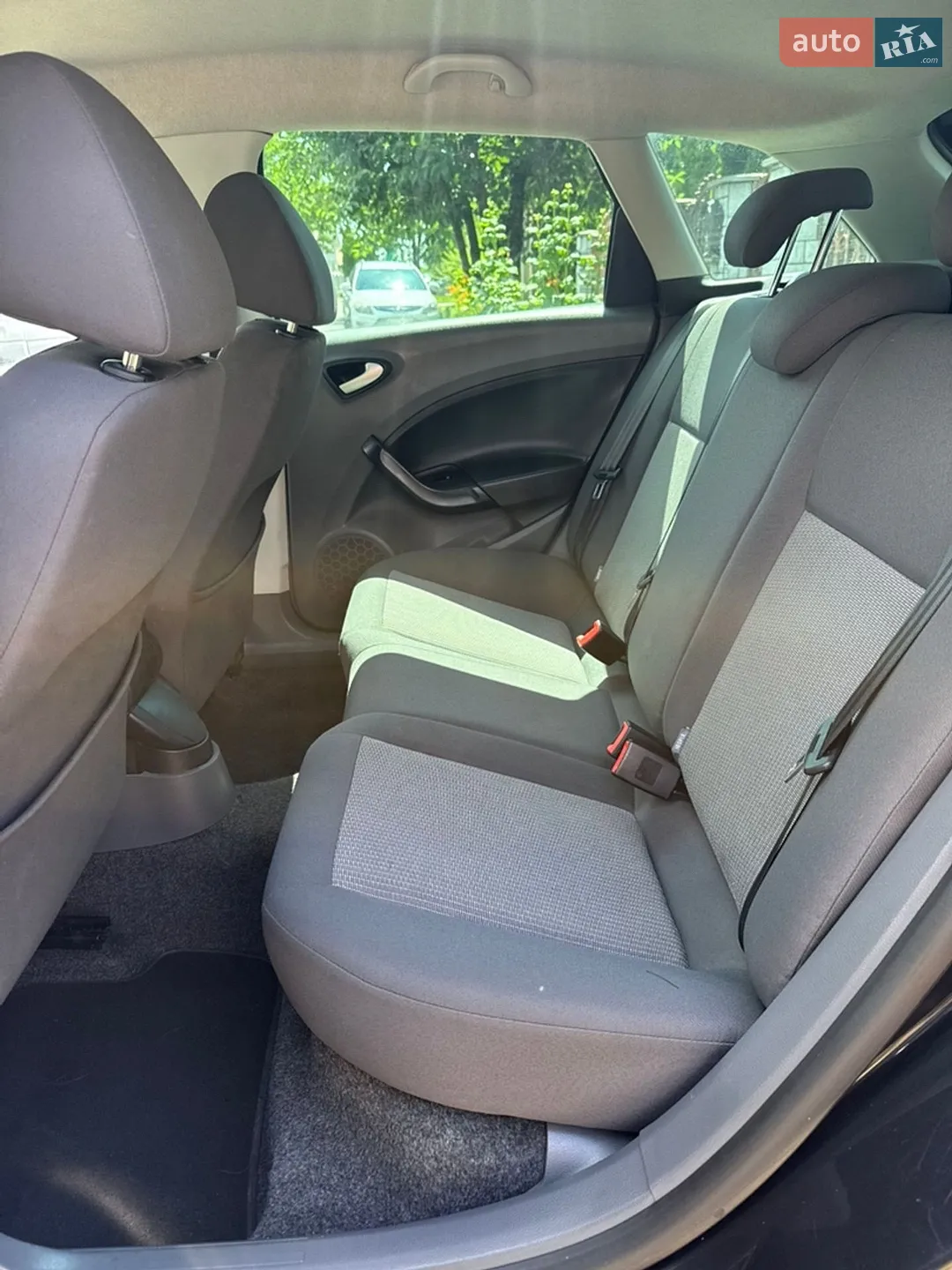 2010 SEAT Ibiza - мініатюра 8