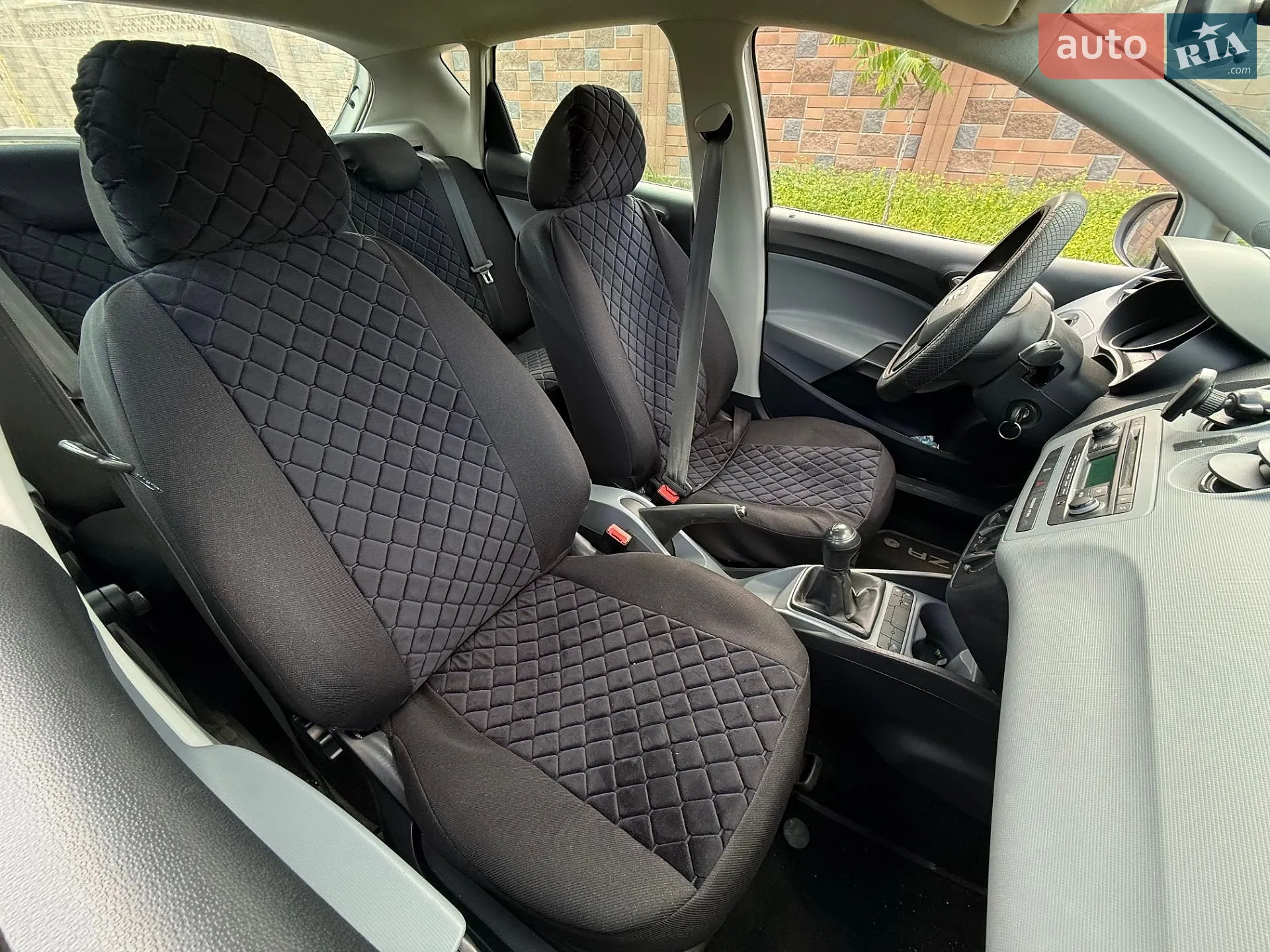 2014 SEAT Ibiza - мініатюра 5