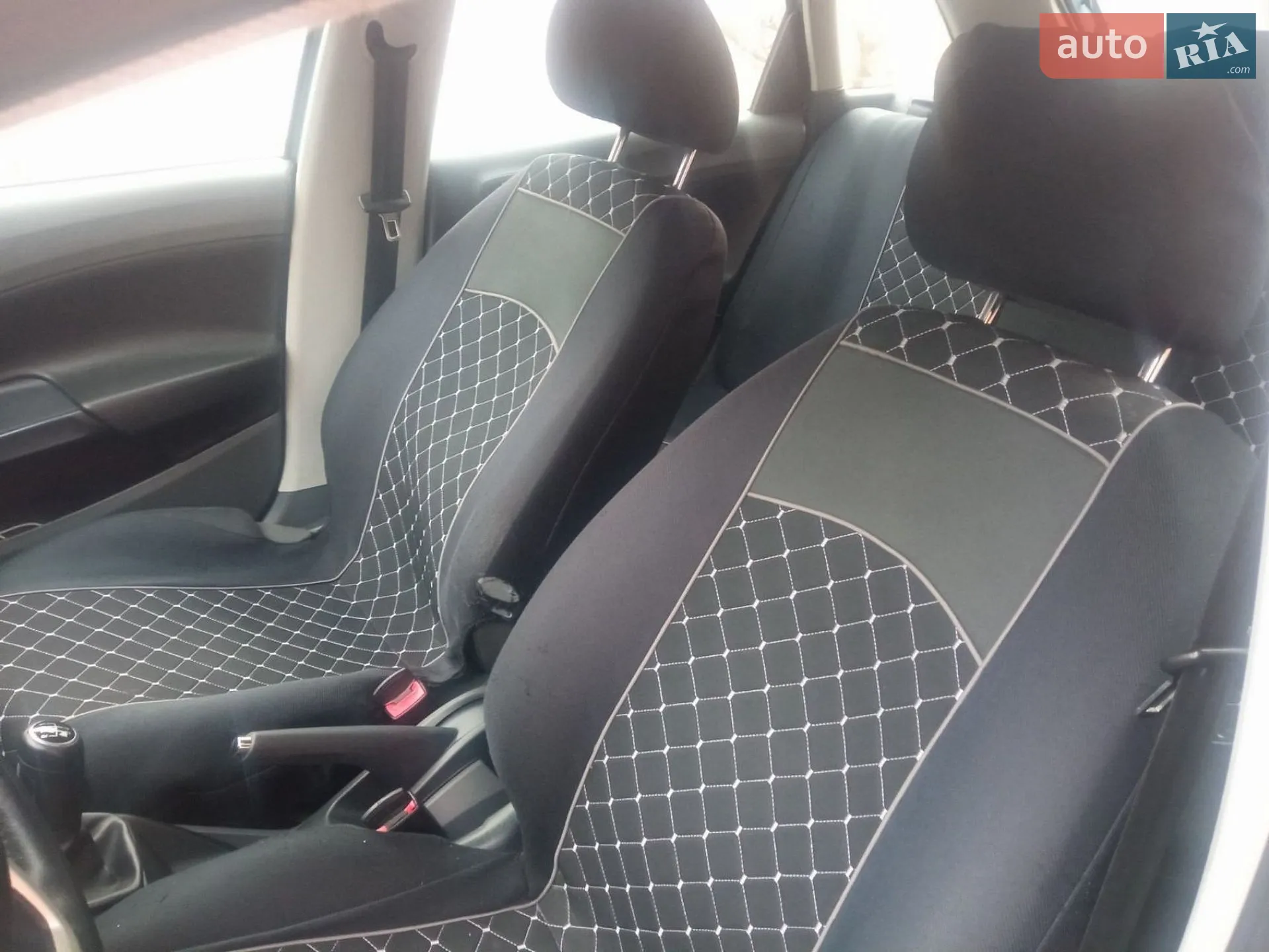 2011 SEAT Ibiza - мініатюра 3