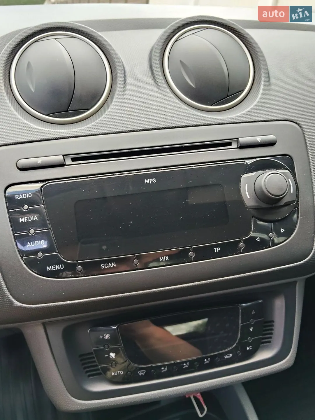 2012 SEAT Ibiza - мініатюра 19